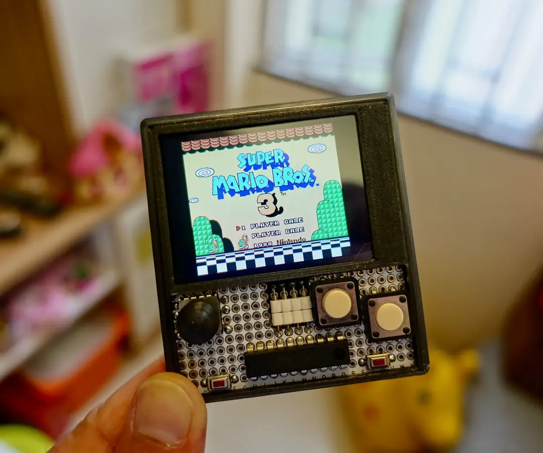 Source reference for Handheld game console; not a CAIBI build